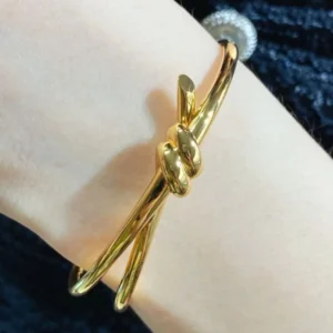 Fashion Knot Bracelet